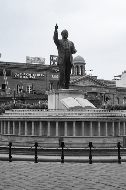 A monochrome image of a historical statue in Amritsar, Punjab, highlighting cultural heritage.